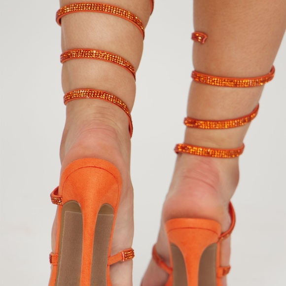 Wore once ! In good condition ! - Picture 3 of 4